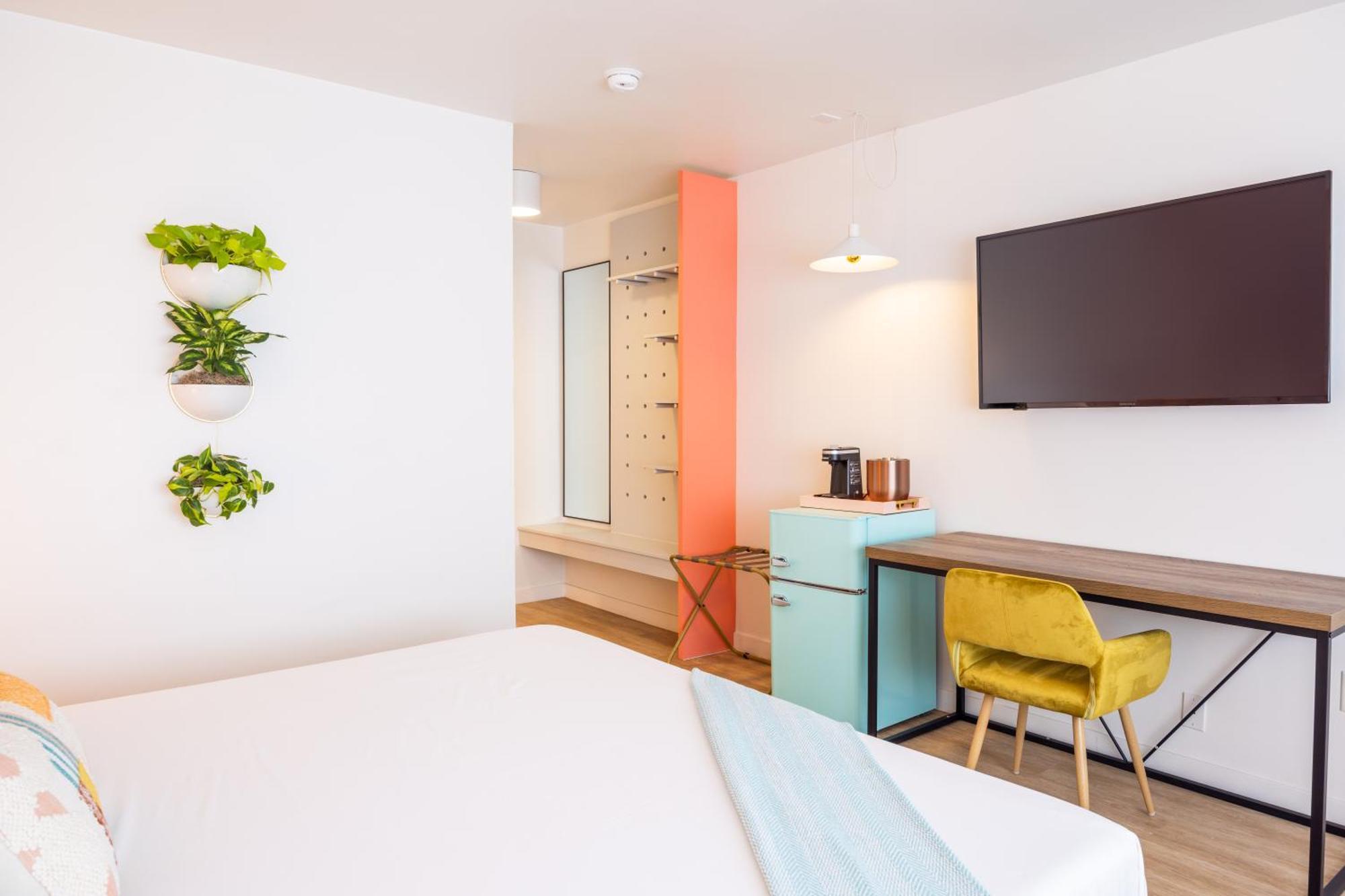 Queen Room - Disability Access